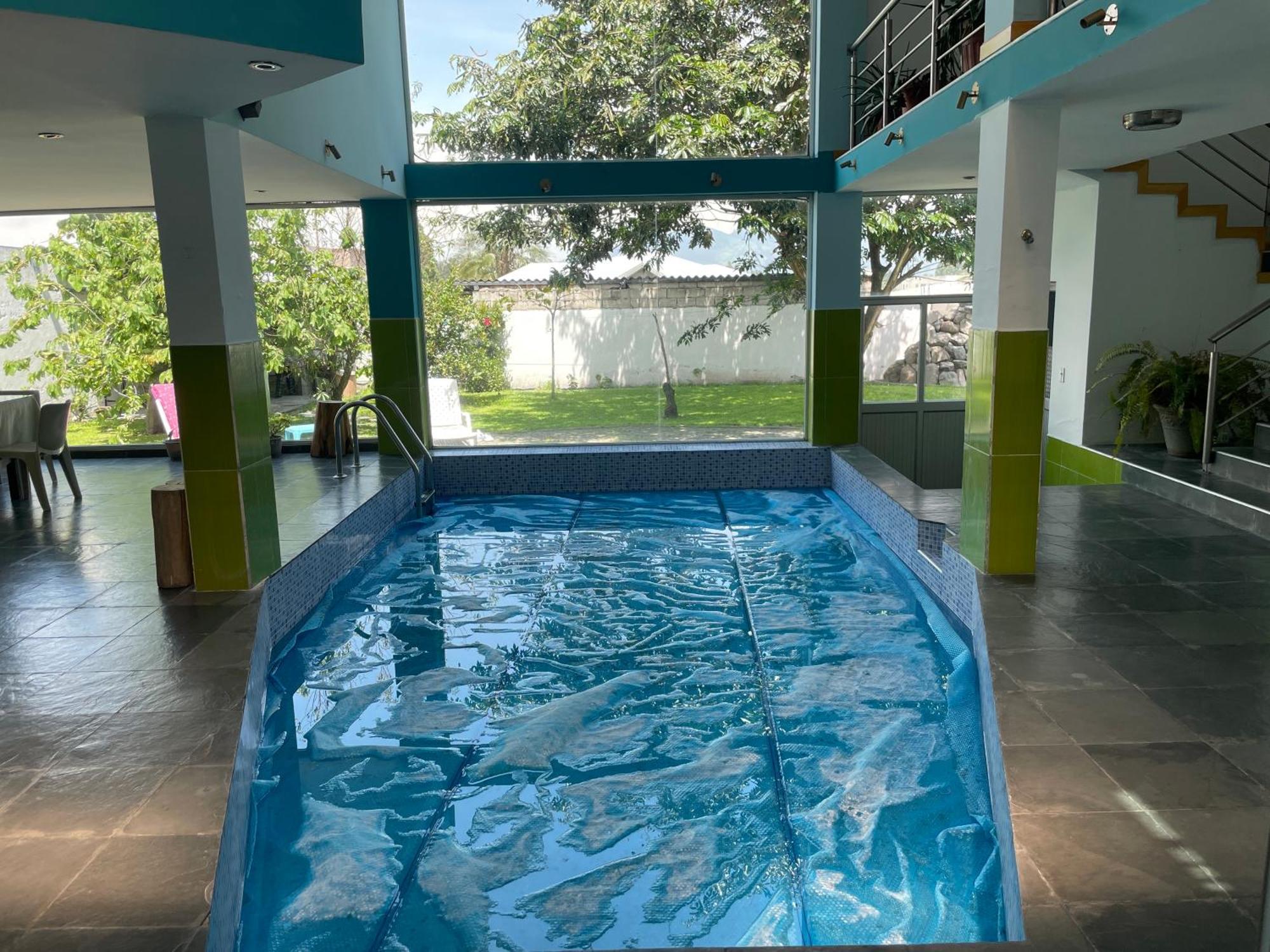 El Palacio De Cristal Sangolquí Εξωτερικό φωτογραφία